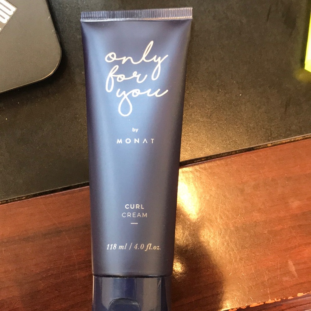MONAT Curl cream; Curl definer cream